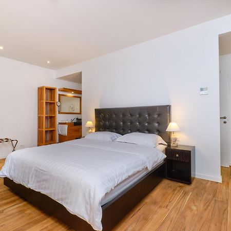 Dolphin Suites Veli Losinj Luaran gambar