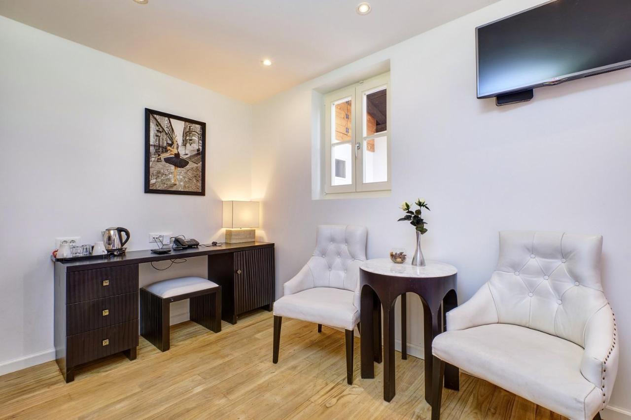 Dolphin Suites Veli Losinj Luaran gambar