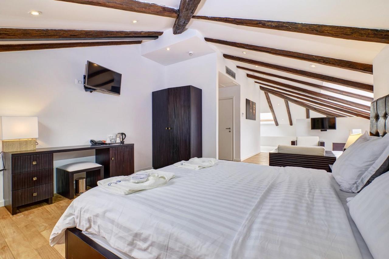 Dolphin Suites Veli Losinj Luaran gambar